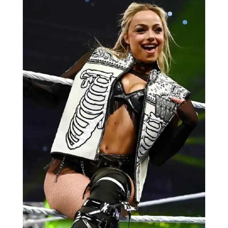 Liv Morgan Daddy dom Vest